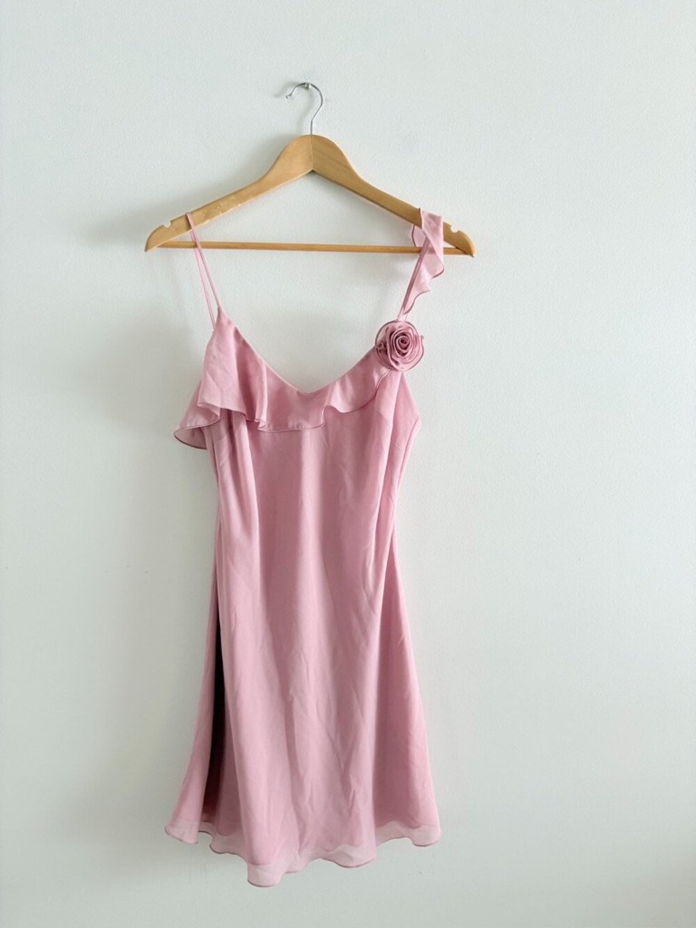 Aritzia Wilfred Engage Chiffon Ruffled Mini Dress Opera Rose Pink Size Medium - Picture 4 of 7